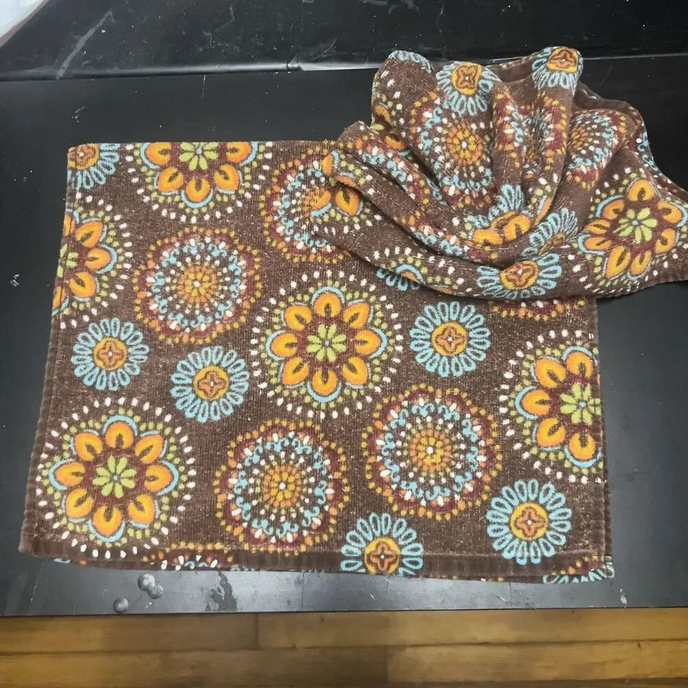 Set of 2 Fall Harvest Kitchen Towels Hippie Vibes /Flower Child Hobby Lobby 2020